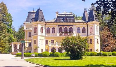 Manor House, Slovakia Download Jigsaw Puzzle