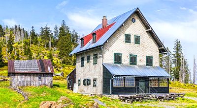 Mountain Lodge Bavaria Download Jigsaw Puzzle
