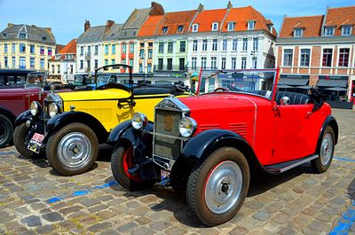 Old Cars, France Download Jigsaw Puzzle