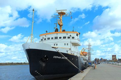 Deep Sea Tug Download Jigsaw Puzzle