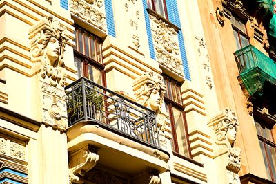 Building, Latvia Download Jigsaw Puzzle