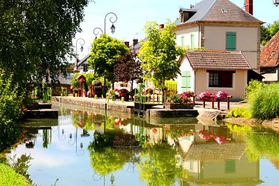 Canal Village Download Jigsaw Puzzle