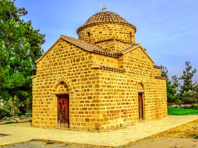 Ancient Stone Chapel Download Jigsaw Puzzle